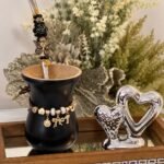 Mate de madera color negro con bombilla